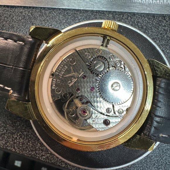 Custom Watch The movement is Swiss 17 jewels and is Hand Wind - Picture 11 of 11